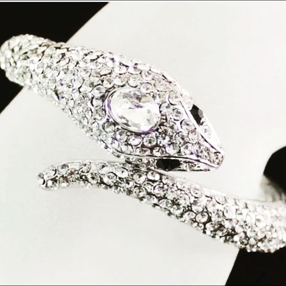 Elegant Swarovski rhinestone snake bracelet